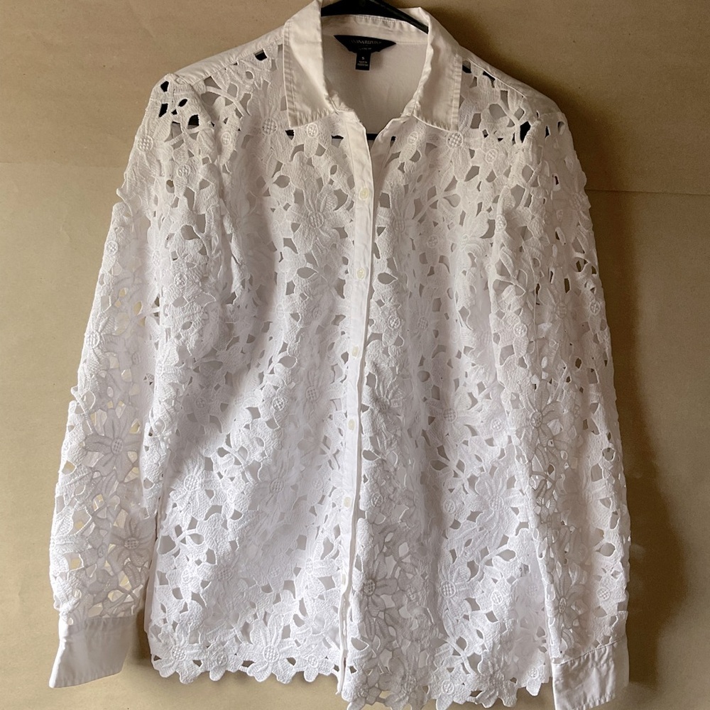 Banana Republic Classic White Blouse. Lace front. Size S. - Picture 1 of 11